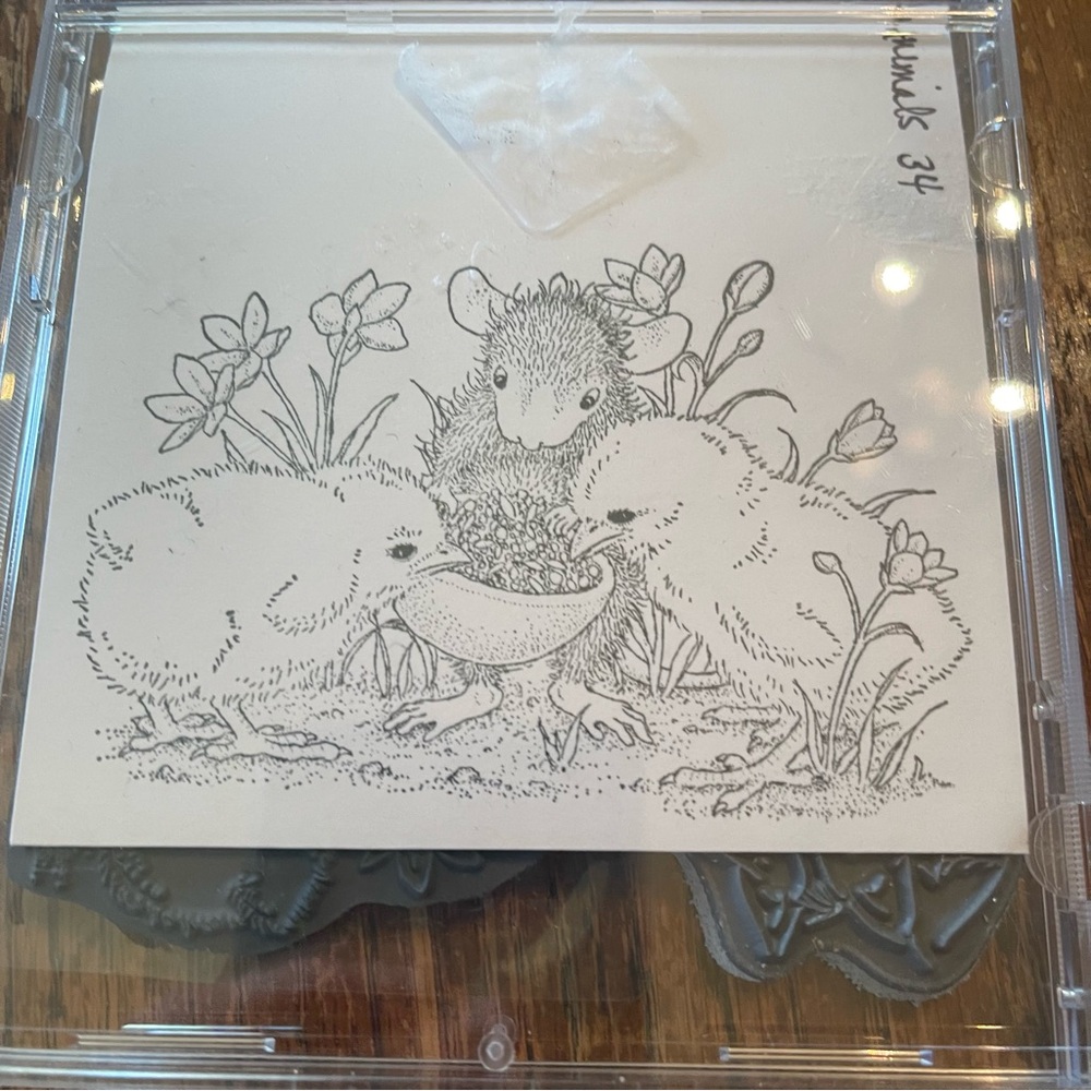 Stampendous House Mouse Cling Rubber Stamp Sharing Seed Hmcp22 Muzzy & Friends#2